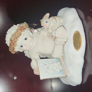 Dreamsicle Figurine "Picture Perfect"